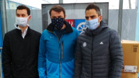 NSyner roušky pro LK, zleva Petr Syrovátko jr, Martin Půta, Petr Jelínek